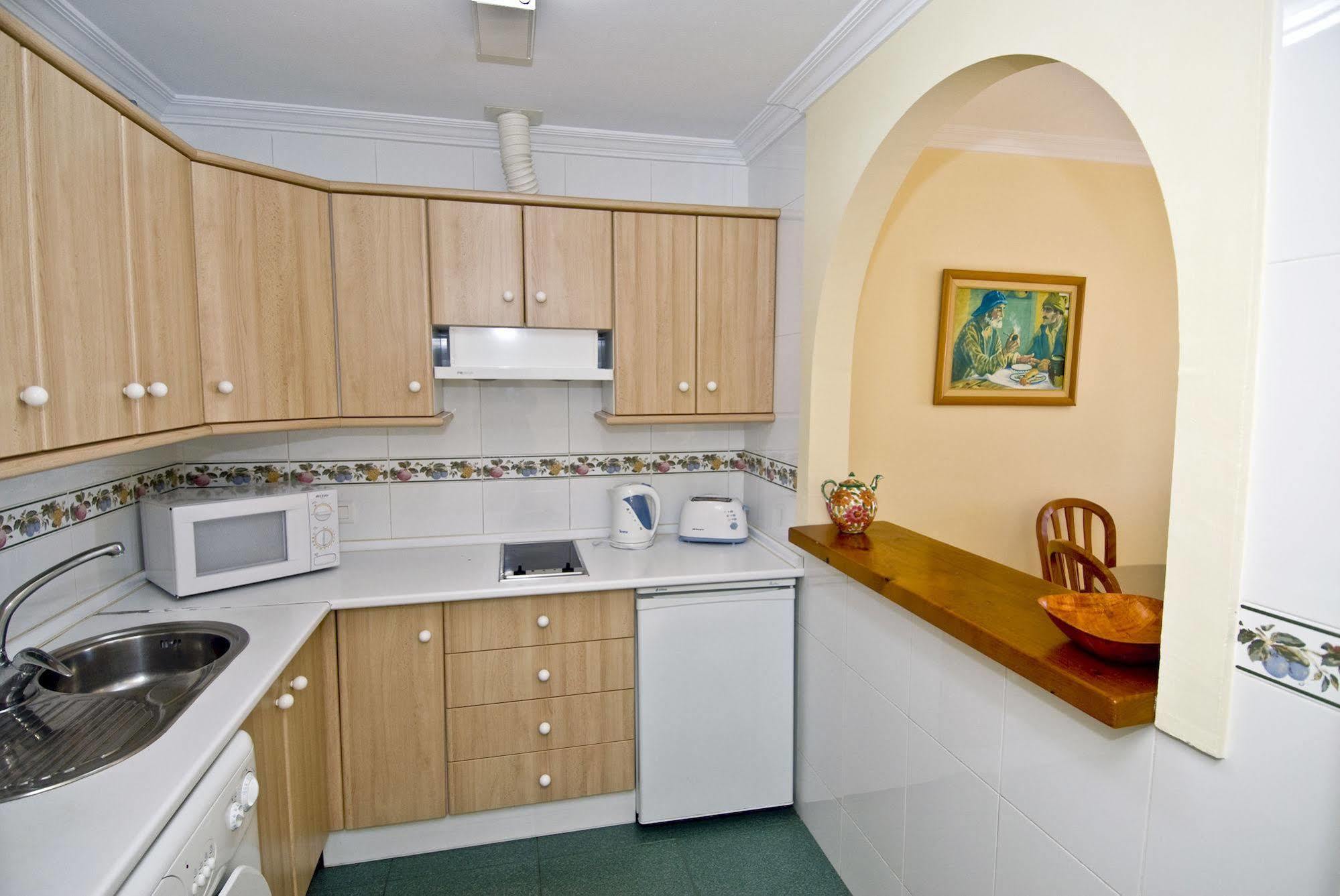 Apartamentos Hc Burriana Playa Nerja Luaran gambar