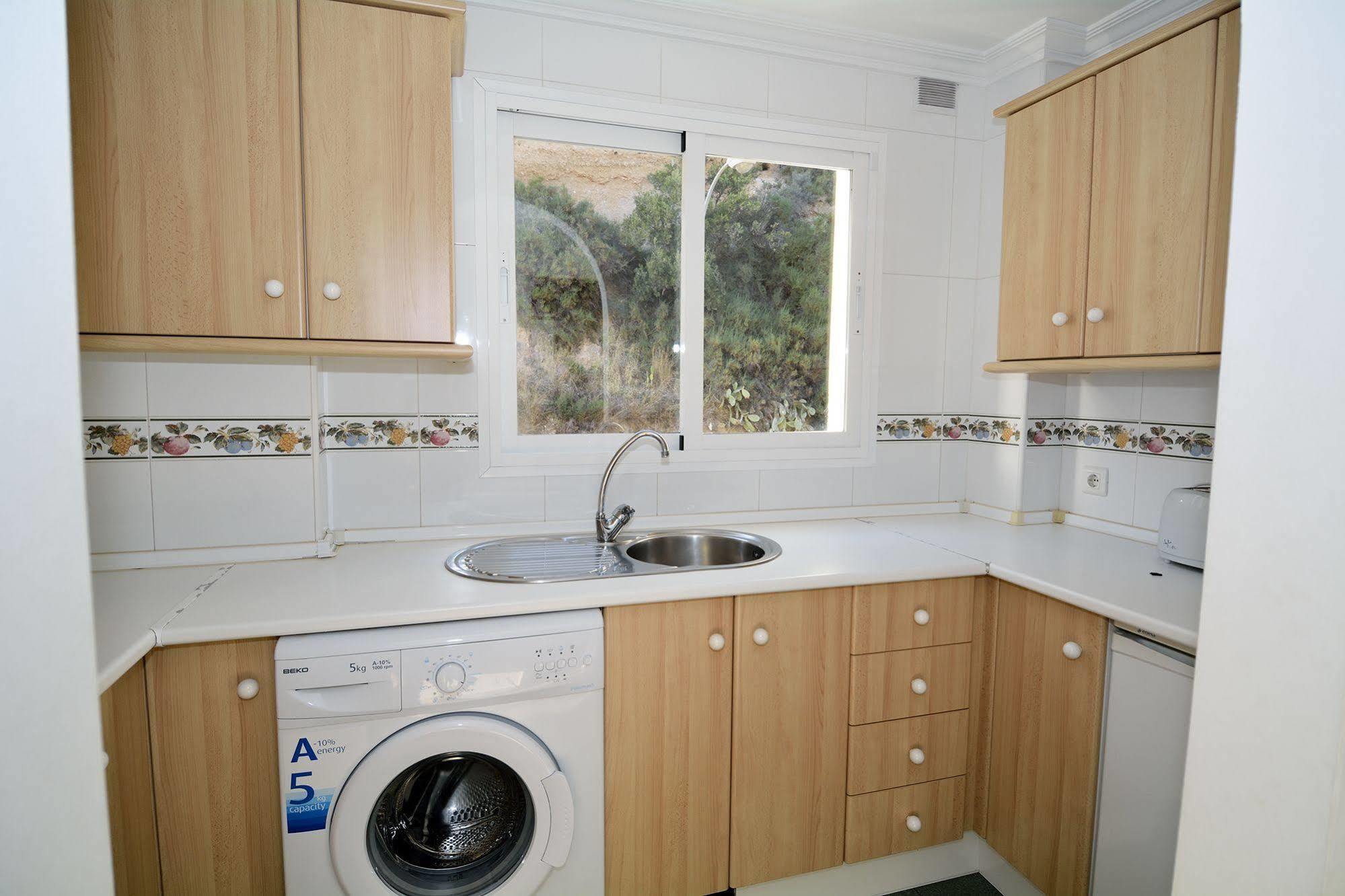 Apartamentos Hc Burriana Playa Nerja Luaran gambar